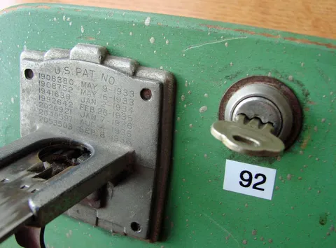 Coin Slide - Detail*