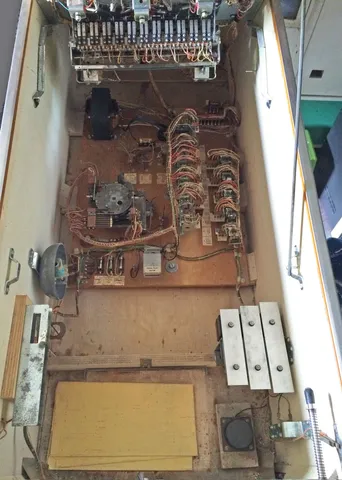 Sample Game - Inside Cabinet*