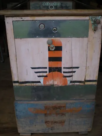 Cabinet - Front