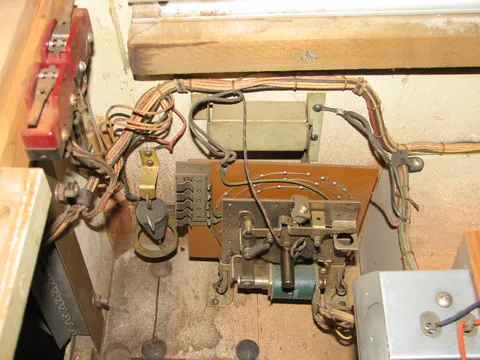 Inside Cabinet - Detail