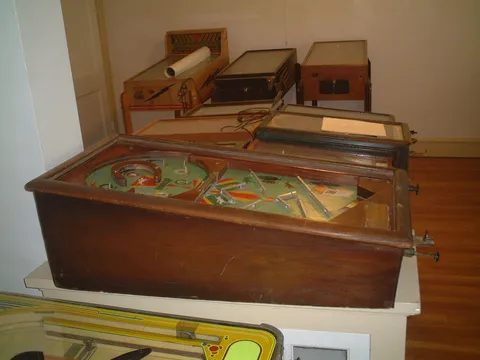 Cabinet - Left