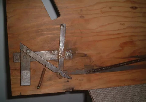Upper Trough Mechanism in Ready Position