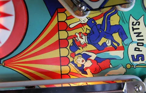 Illuminated Playfield - Detail