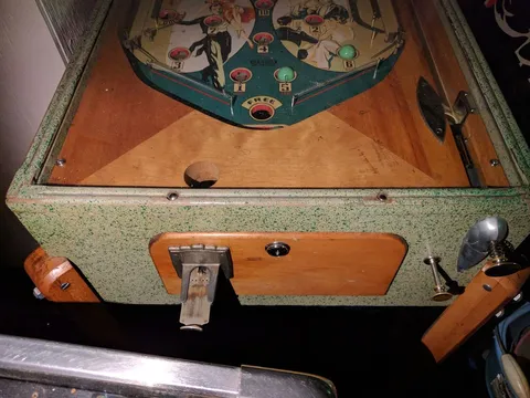Cabinet - Front