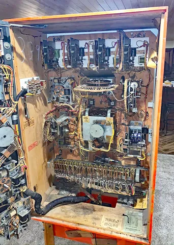 Inside Cabinet*