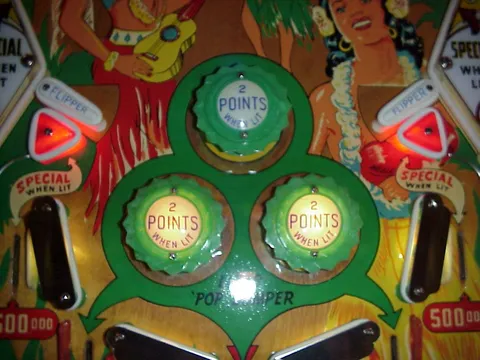 Lower Playfield, Lit