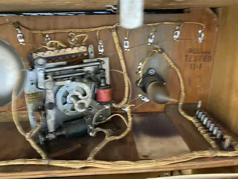 Inside Upper Right Backbox