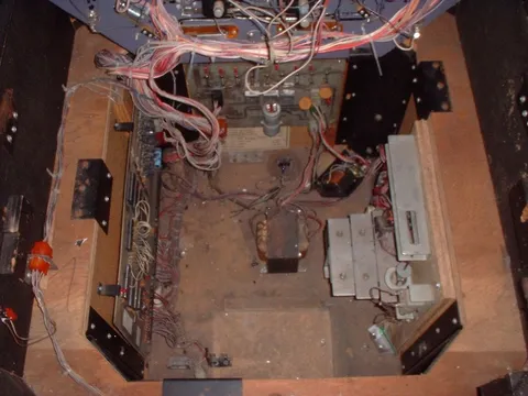Inside Cabinet