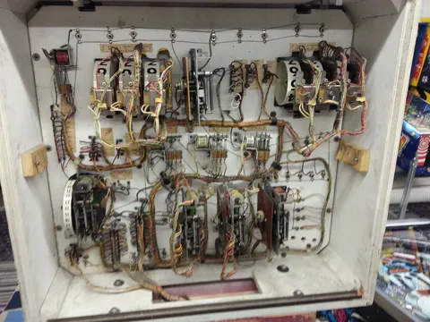 Inside Backbox - No Add-A-Ball Unit*