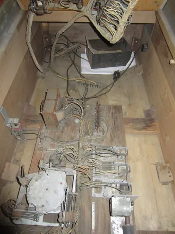 Inside Cabinet