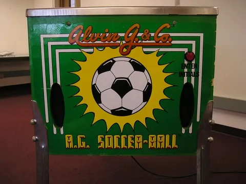 Cabinet - Red Player Side