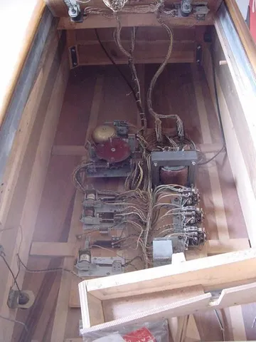 Inside Cabinet