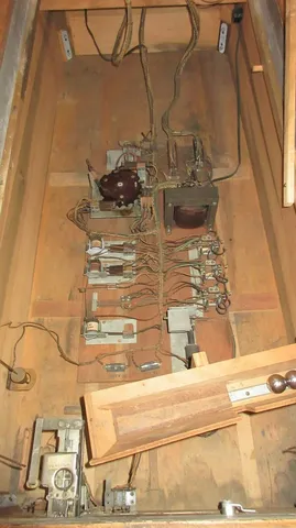 Inside Cabinet