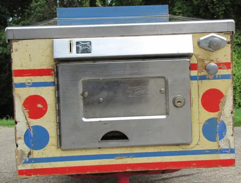 Sample Game - Cabinet - Front*