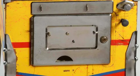 Sample Game - Cabinet - Front*