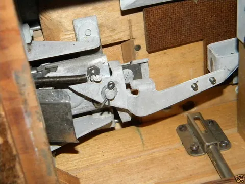 Coin Slide - Detail*