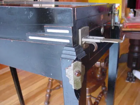 Cabinet - Detail