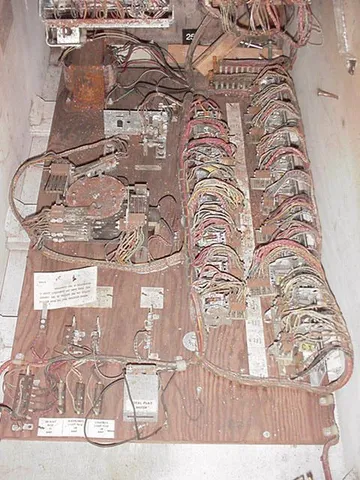 Inside Cabinet