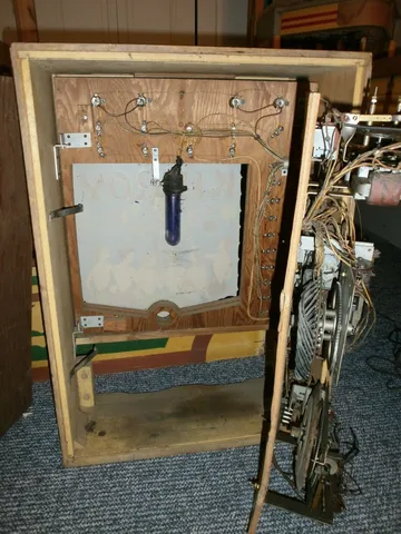 Inside Backbox - Backrack Open*