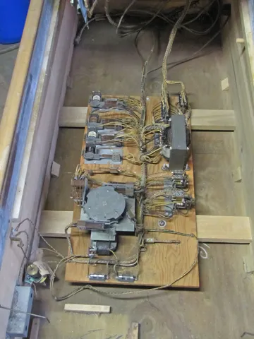 Inside Cabinet*