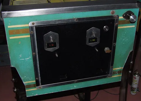 Early Production Cabinet - Front*