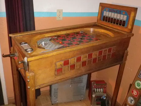 Cabinet - Right*