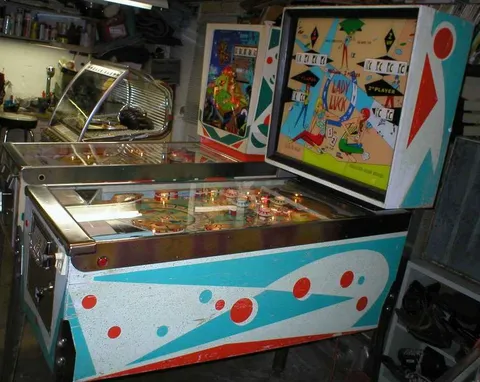 Cabinet - Right