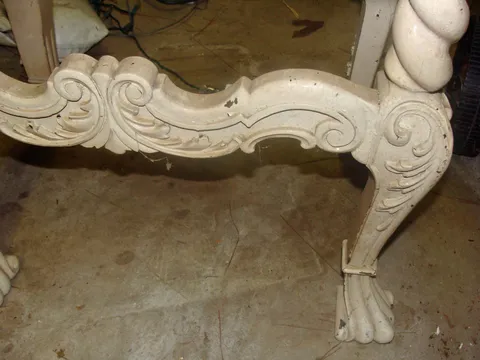 Leg - Detail*