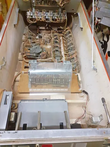 Sample Game - Inside Cabinet*