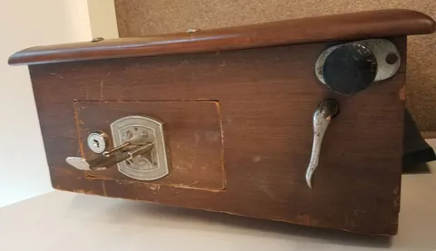 Cabinet - Front