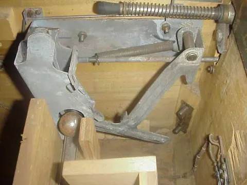 Ball Lift Mechanism
