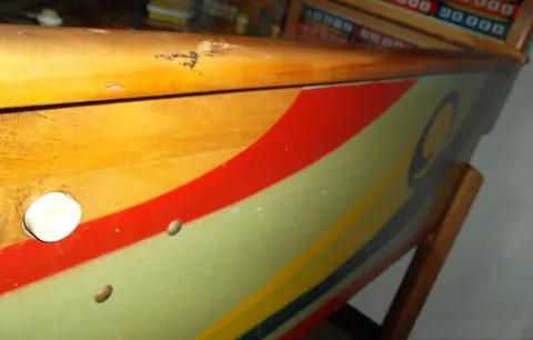Cabinet - Right (with retrofit flipper button)