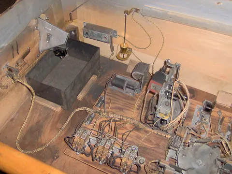 Inside Cabinet*