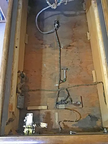 Inside Cabinet
