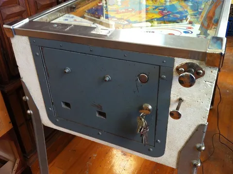 Cabinet - Front