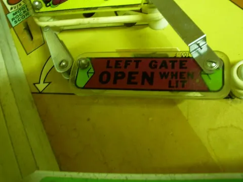 Ball Saver Gate - Closed*