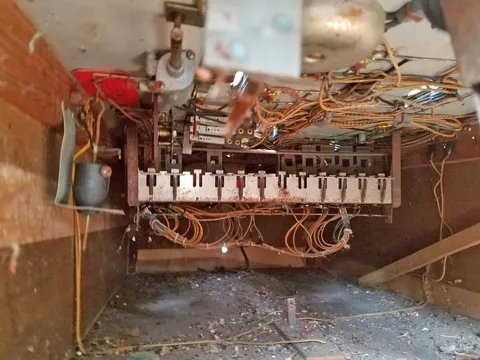 Inside Cabinet