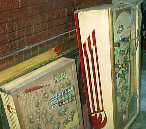 Cabinet - Left