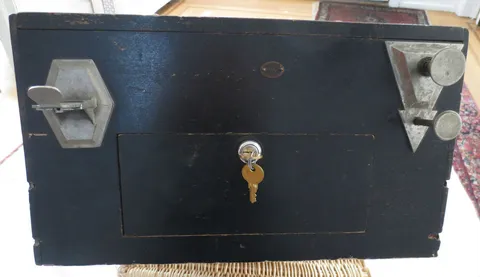 Cabinet - Front