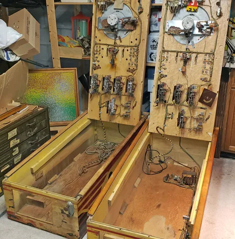 Early Production - Inside Cabinet Comparison*
