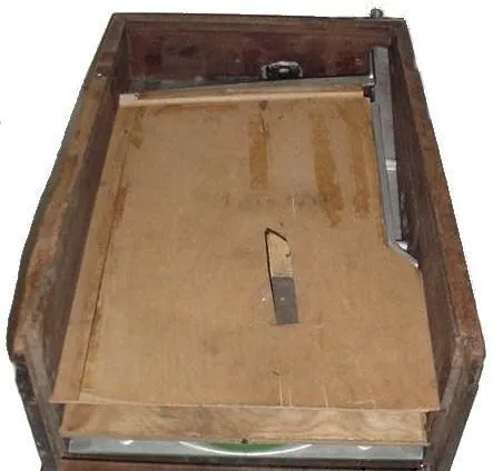 Inside Cabinet