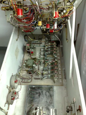 Inside Cabinet