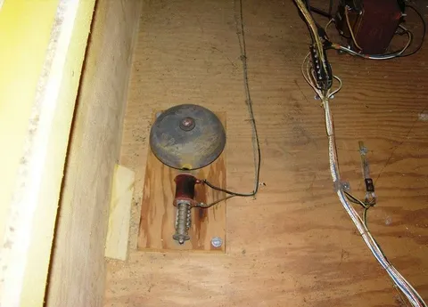 Inside Cabinet*
