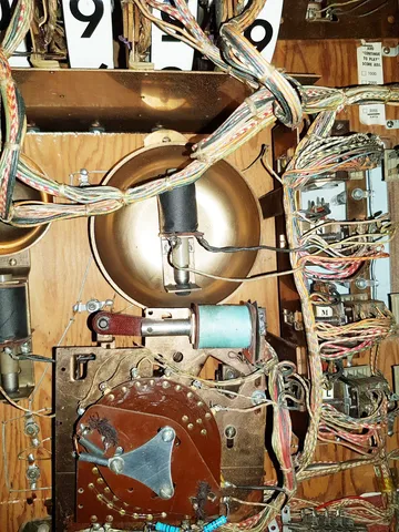Inside Backbox - Detail*