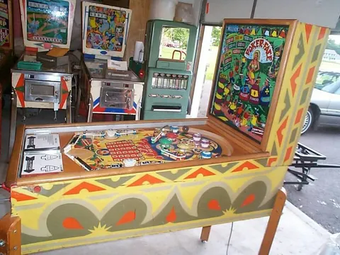 Cabinet - Right