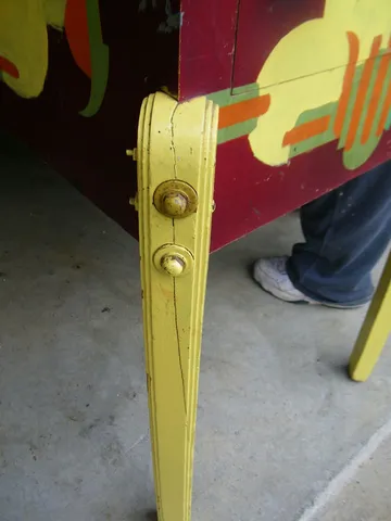 Leg*