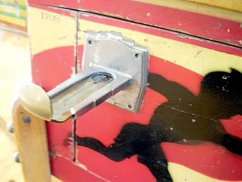 Coin Chute*