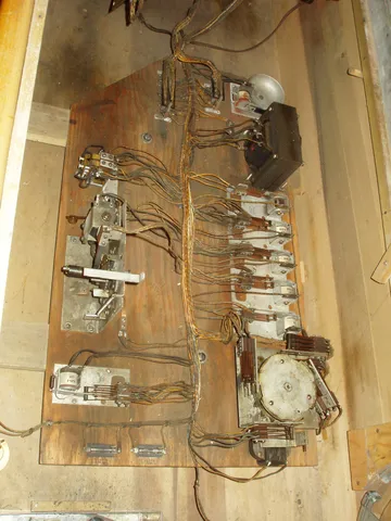 Inside Cabinet