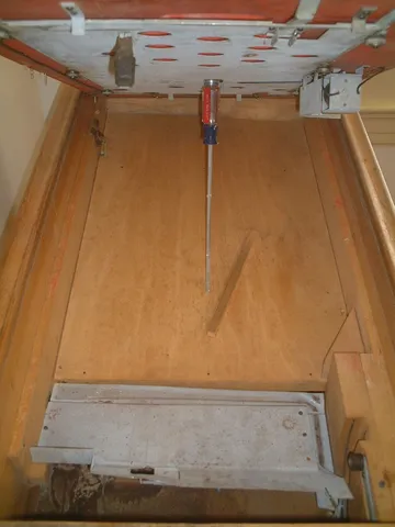Inside Cabinet - Drain Board*