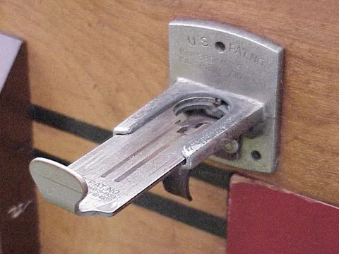 Coin Slide